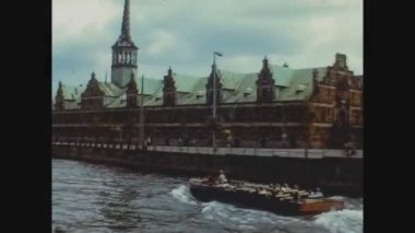 COPENHAGEN, DENMARK HAZİRAN 1975: 70 'lerde Kopenhag sokak manzarası