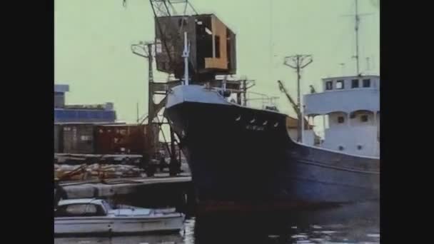 Alicante Spain Circa 1975 Судно Порту — стоковое видео