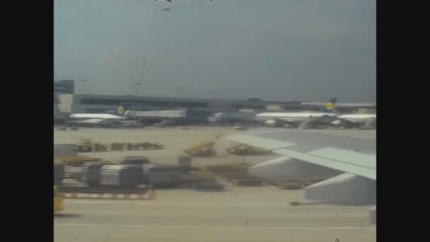 Frankfurt Germany May 1975 Airplane Landing — 图库视频影像