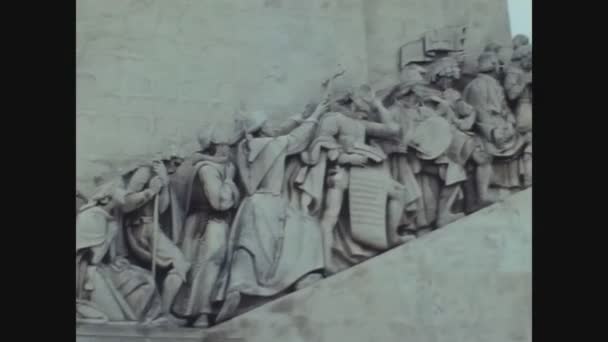 Лисбон Португальная Августа 1978 Памятник Открытиям Белеме — стоковое видео