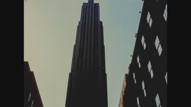 New York Usa Circa 1975 Rockfeller Center Talet — Stockvideo