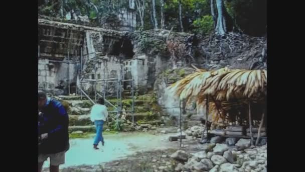 Tikal Guatemala Octubre 1978 Sitio Arqueológico Ikal Los Años — Vídeo de stock