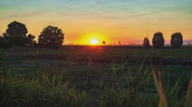 Günbatımında ve gece kırsal alanlarda zaman aşımı