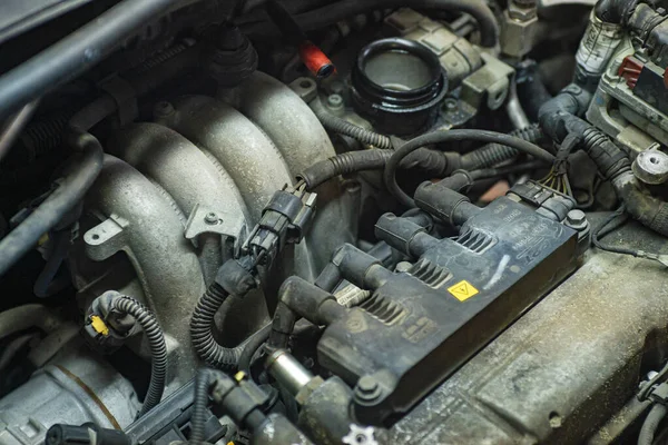 Detalj Bilmotorn Som Ska Repareras Verkstaden — Stockfoto
