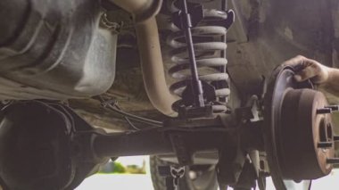 Offroad araba dingilinin ayrıntıları