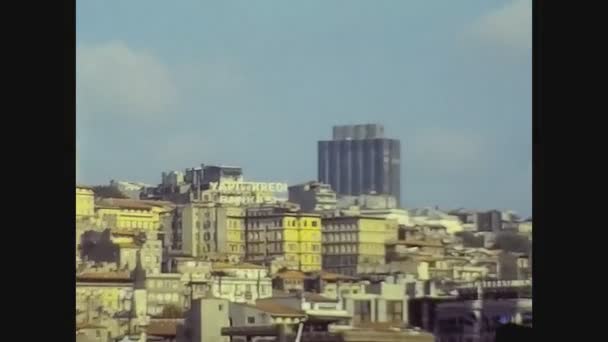 トルコのイスタンブール1974年8月 70年代の海からのイスタンブールの眺め — ストック動画