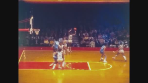 Louis Missouri Usa Diciembre 1970 Juego Baloncesto Louis Bombers Los — Vídeo de stock