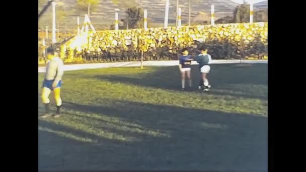 Madrid Espagne Août 1973 Les Enfants Jouent Football Dans Les — Video