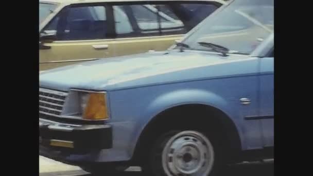 Saint Croix Virgin Ilhas Maio 1973 Homem Entra Carro Nos — Vídeo de Stock