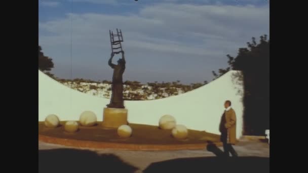 Barcelona Spagna Ottobre 1973 Passeggiate Nel Parco Divertimenti Negli Anni — Video Stock