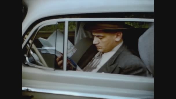 Ottilienberg Germany 1950 Circa Man Reads Newspaper Car — Stock Video