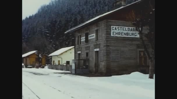 Ehrenburg Deutschland November 1967 Berghaus Dolomiten Schnee Den 60Er Jahren — Stockvideo