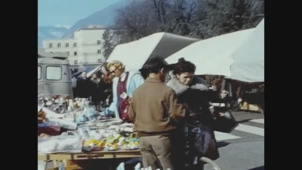 Dolomiti Italia Noviembre 1967 Puestos Mercado Callejero Los Años — Vídeos de Stock