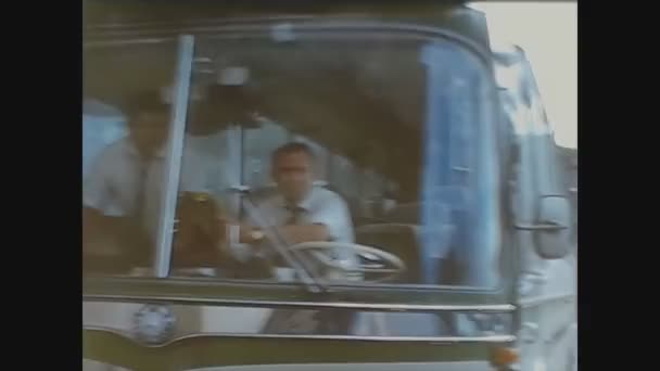 Lloret Mar España Junio 1965 Conductor Autobús Los Años — Vídeo de stock