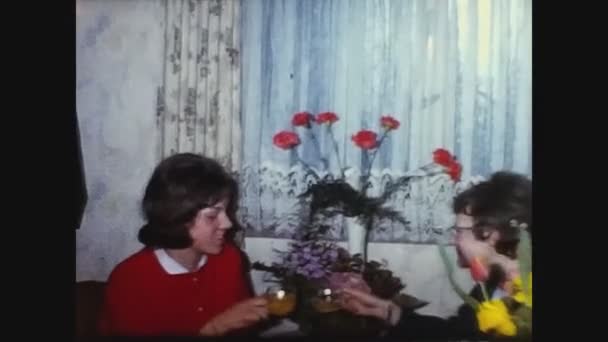 Berlin Germany March 1964 Couple Lesbian Girls Kissing Dinner Table — Stock Video