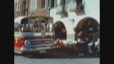 LUGANO, SWitness ZERLAND Mayıs 1963: 60 'larda Lugano sokak manzarası