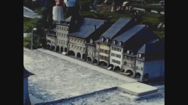 Lugano Svizzera Maggio 1963 Parco Del Villaggio Modello Swissminiatur Negli — Video Stock