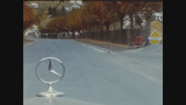 Lugano Suíça Maio 1963 Dirija Carro Mercedes Com Detalhe Emblema — Vídeo de Stock