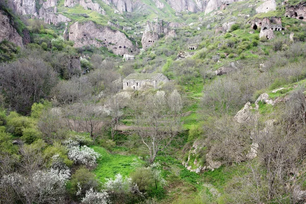 Şehir Khndzoresk mağara