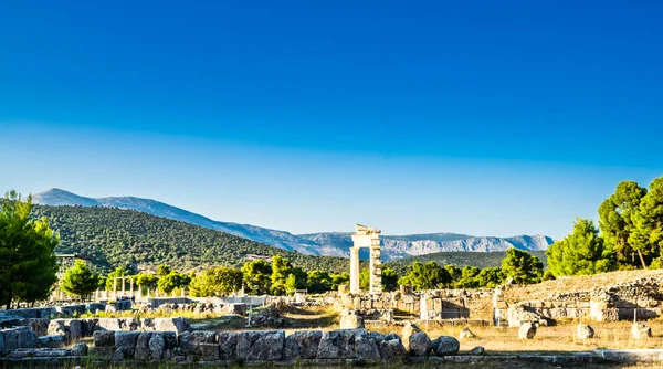 Amfiteater nära Asklepius tempel i Epidaurus — Stockfoto