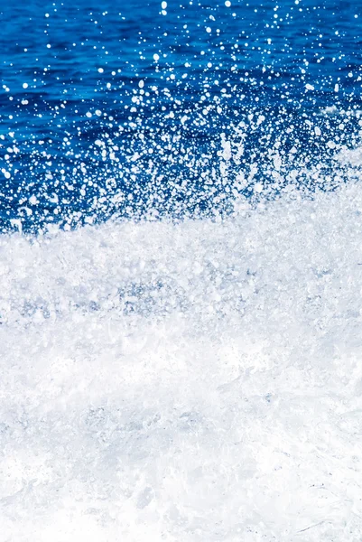 Краплі води над морським тлом — стокове фото