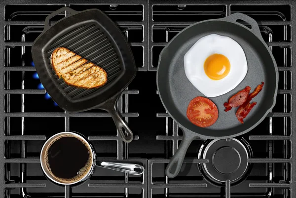 Cooking Classic Breakfast — Stock Photo, Image