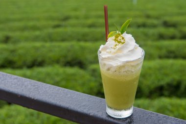 yeşil çay frappe