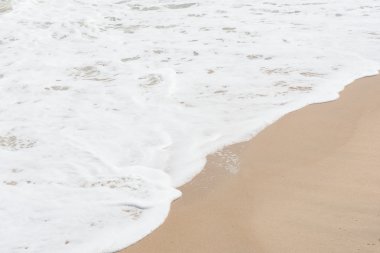 arka plan beyaz kum ile dalga yeşil okyanus