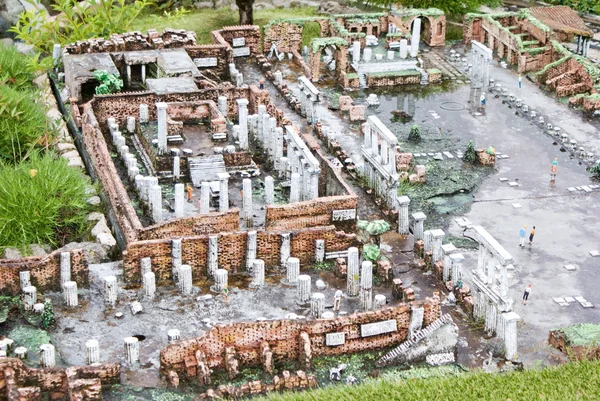Utgrävningar av Pompeji i miniatyrpark, rimini Stockbild
