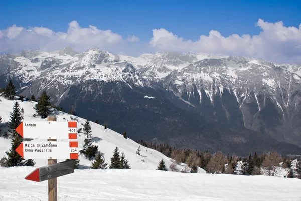 Alpine winter landscape — Stock Photo, Image