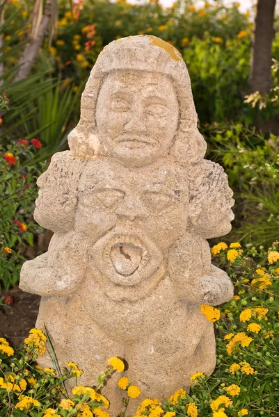 Escultura em pedra — Fotografia de Stock