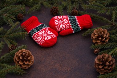 Noel kartı ve yeni yıl konsepti. Selamlar için kartpostal