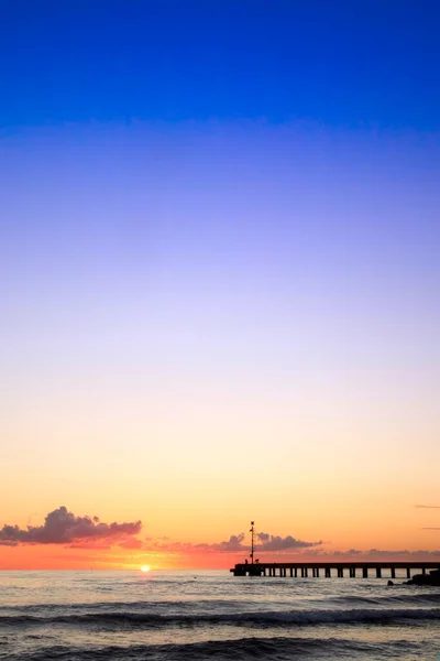 Fotoshooting Moment Des Sonnenuntergangs Der Landungsbrücke Cinquale Massa Italy — Stockfoto