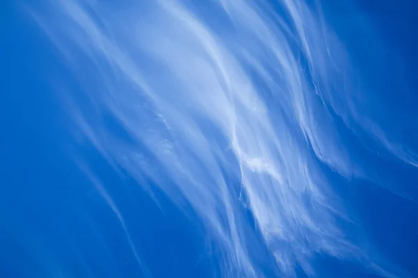Reproducerea Fotografică Unei Zile Cer Albastru Nori Albi Stratificați — Fotografie, imagine de stoc