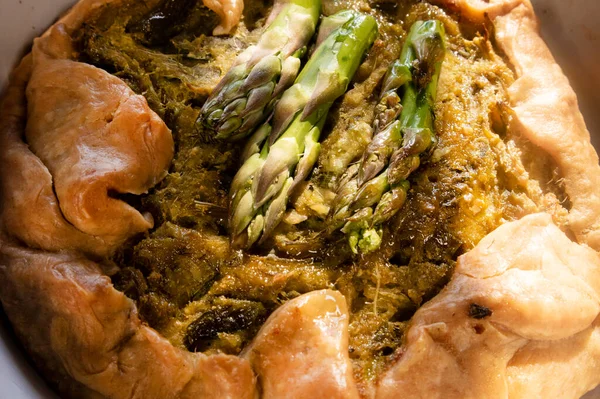 Vegan Cuisine Savory Cake Made Natural Ingredients Spelled Flour Asparagus — Stock Photo, Image