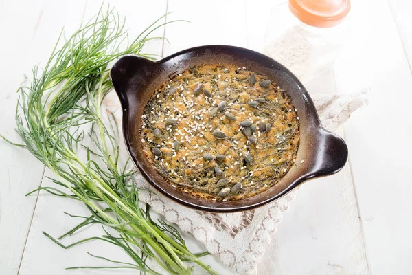 Vegane Omeletteküche Mit Natürlichen Zutaten Wie Kichererbsenmehl Und Agretti — Stockfoto