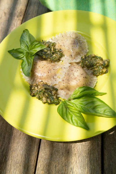 Vegan Cuisine Legume Ravioli Chickpeas Lentils Buckwheat Pastry Dressed Basil — Stock Photo, Image