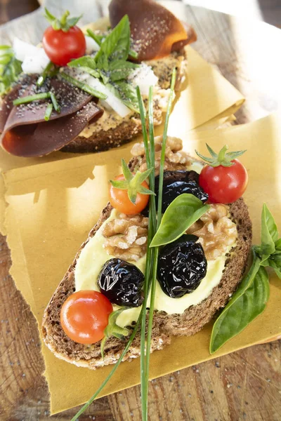 Apresentação Fotográfica Uma Bruschetta Feita Com Ingredientes Completamente Vegan — Fotografia de Stock