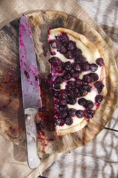 Focaccia met rode druif aardbei — Stockfoto