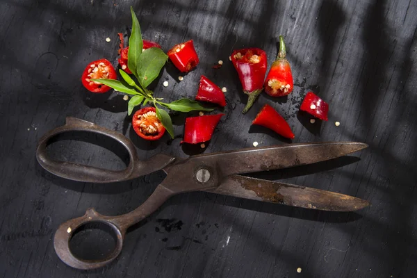 Tagliare il peperone rosso — Foto Stock