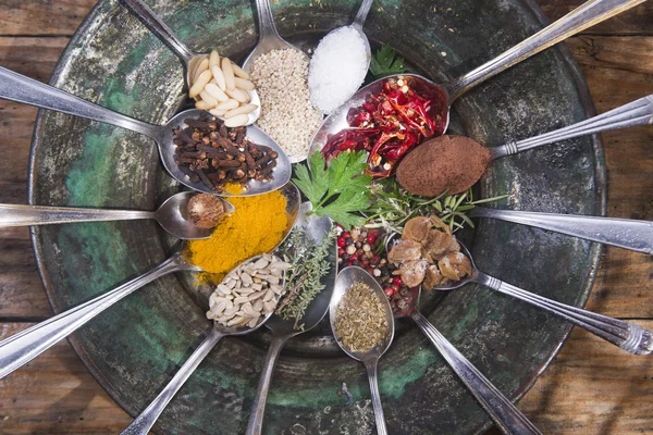 Las especias en la cocina — Foto de Stock