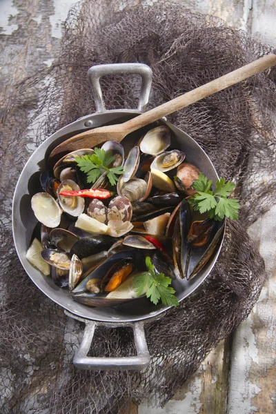 Суп из морепродуктов — стоковое фото