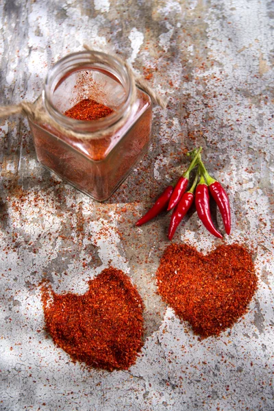 Srdce chilli papriček — Stock fotografie