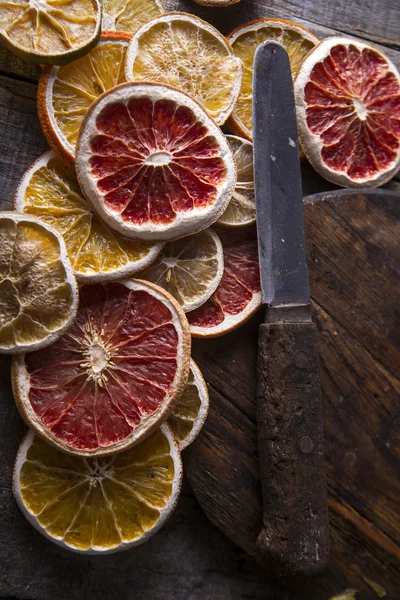 切片的干燥柑橘 — 图库照片