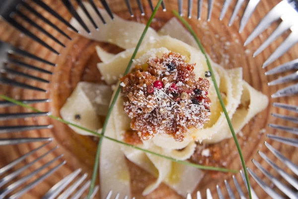 Pappardelle with meat sauce — Stock Photo, Image