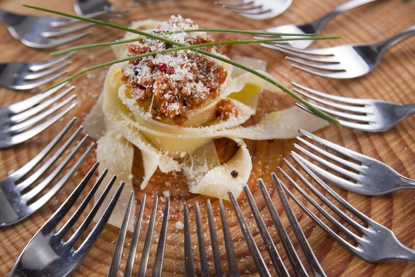 Pappardelle with meat sauce — Stock Photo, Image