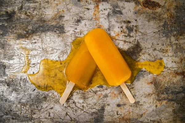 Eiszapfen taute auf — Stockfoto