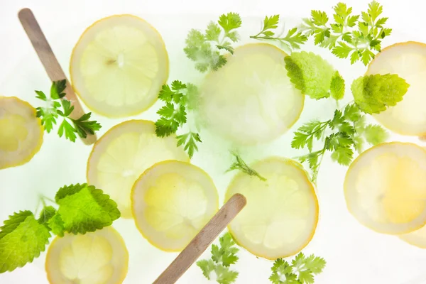 Lemon and mint — Stock Photo, Image