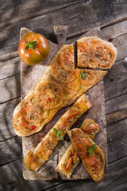 Focaccia domates ile