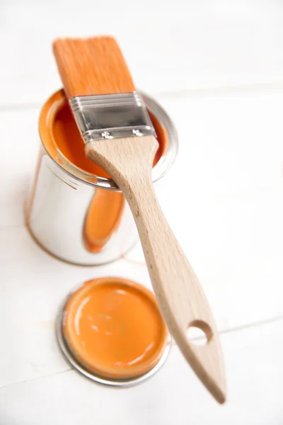 Paint and brush — Stock Photo, Image